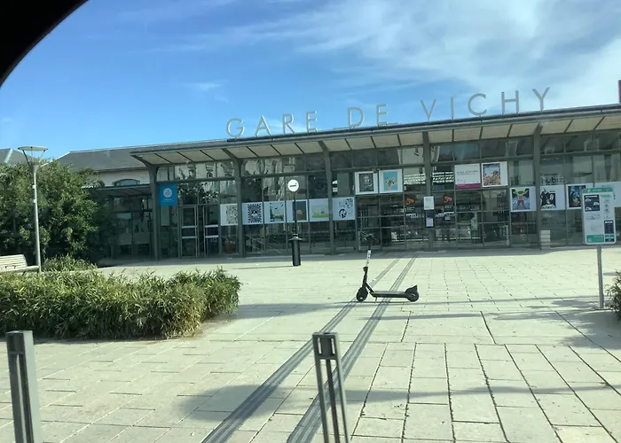 Le Beauparlant, 5 Min Grand Marche, 10min Gares Et Thermes Vichy